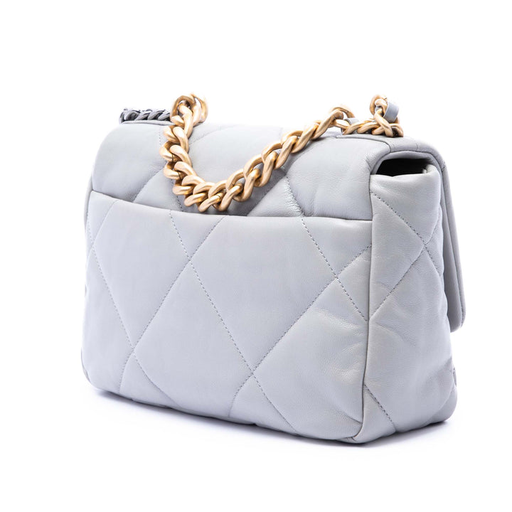 Chanel Medium Cuir d’agneau 19 à rabat