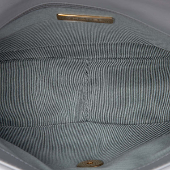 Chanel Medium Cuir d’agneau 19 à rabat
