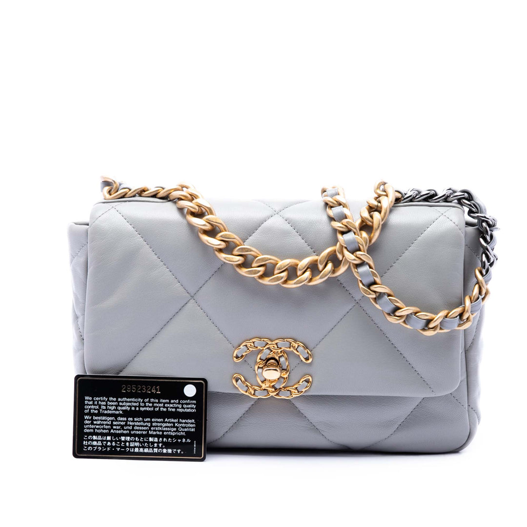 Chanel Medium Cuir d’agneau 19 à rabat