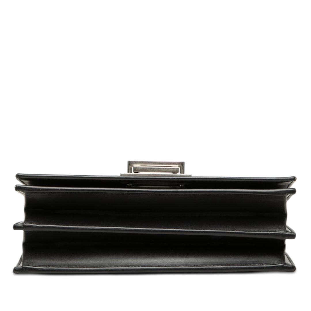 Saint Laurent Smooth Cuir de veau Metropolis Chain Sac porté croisé