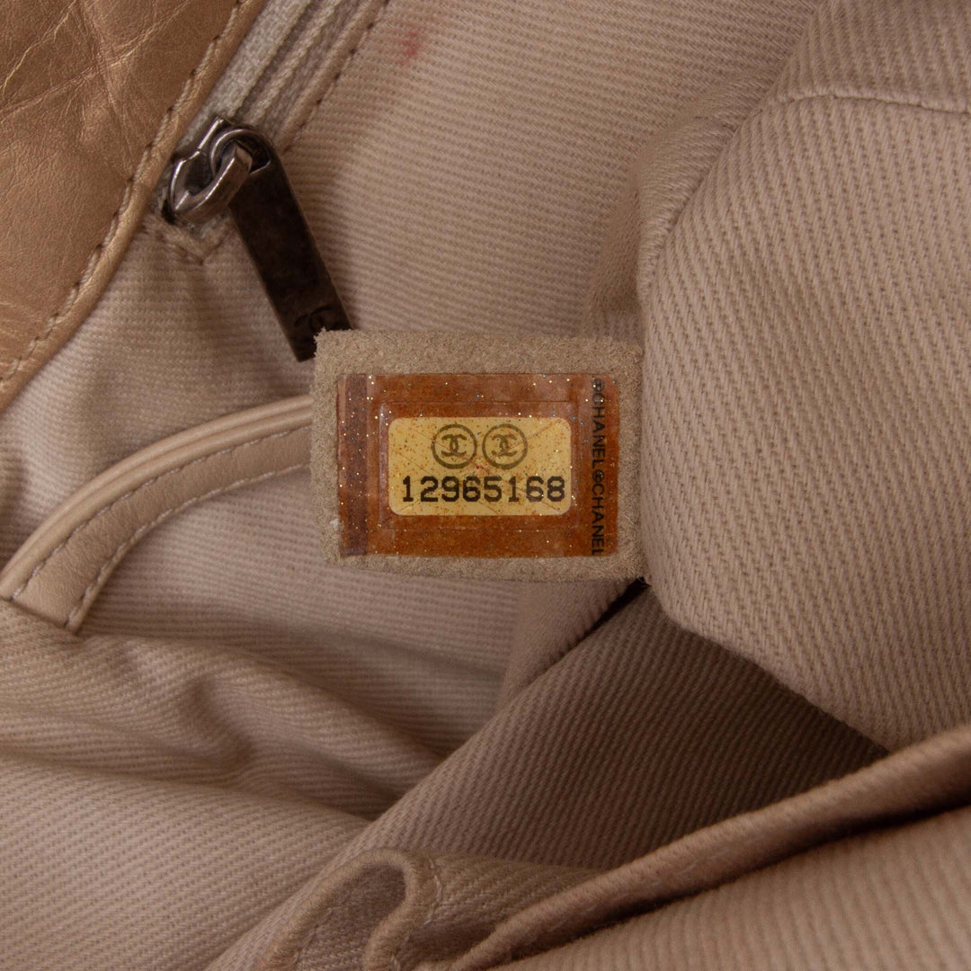 Chanel Distressed Cuir de veau Shopping In Moscow Cabas Doré