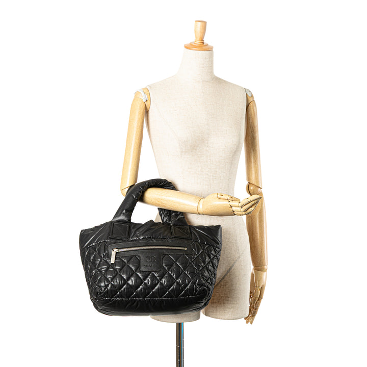 Small Quilted Nylon Coco Cocoon Tote Black - Gaby Paris