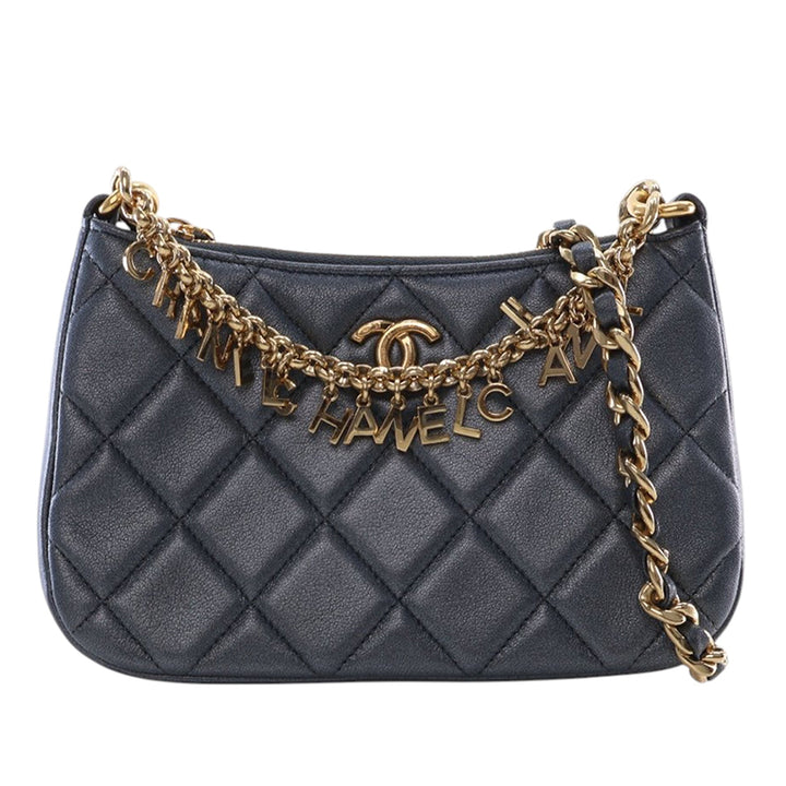 Chanel Small Matelassé Cuir d’agneau Logo Chain Sac porté croisé