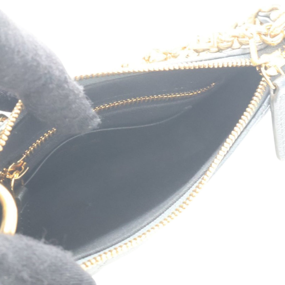 Chanel Small Matelassé Cuir d’agneau Logo Chain Sac porté croisé