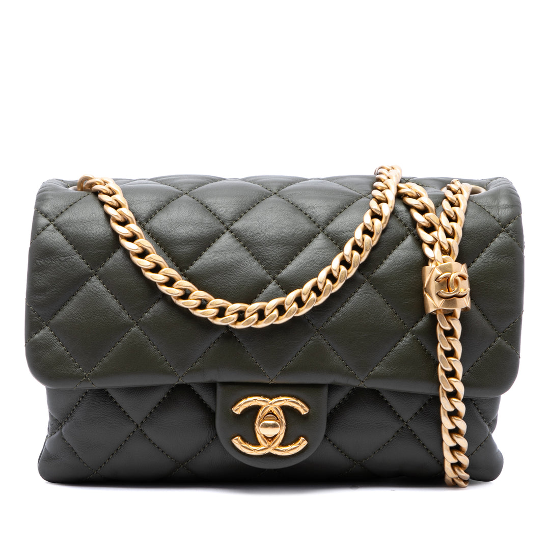 Chanel Matelassé Pillow Crush à rabat Petit Cuir d'agneau Marron – vue principale – GABY PARIS