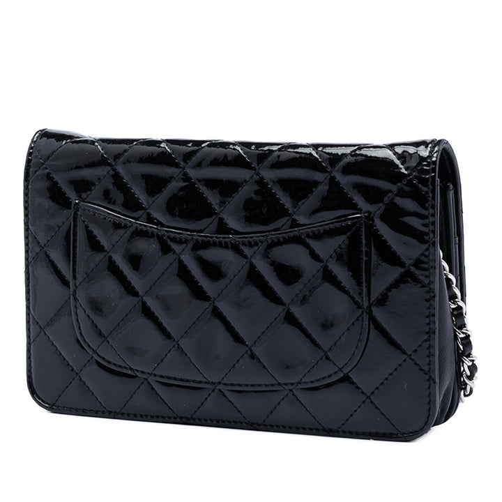 Chanel CC Matelassé Cuir verni Wallet on Chain