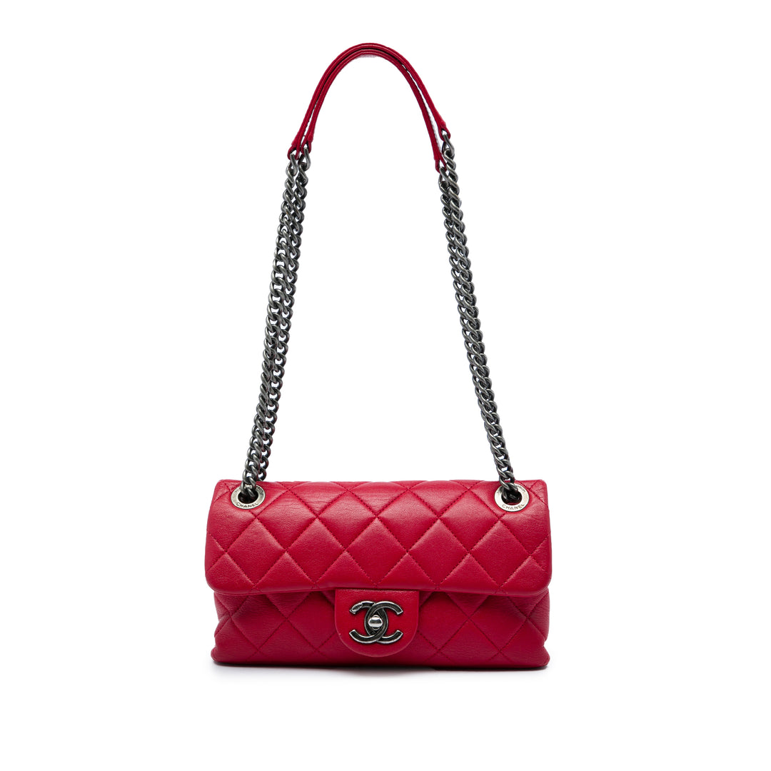 Chanel Small Matelassé Sheepskin Rocks à rabat
