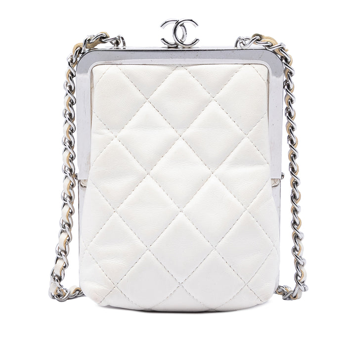 Chanel CC Matelassé Acrylic et Cuir d’agneau Evening Pochette avec chaîne