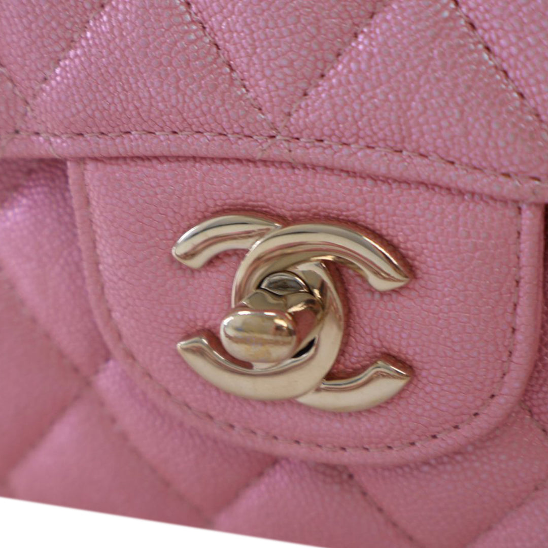 Chanel Medium Classic Iridescent Caviar Double rabat