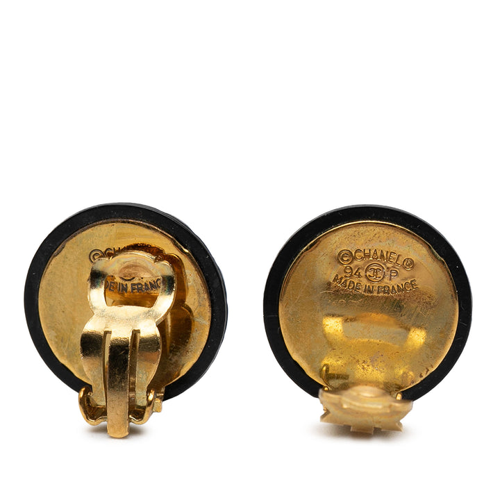 Chanel CC plaqué Resin Matelassé Button Clip On Boucles d’oreilles