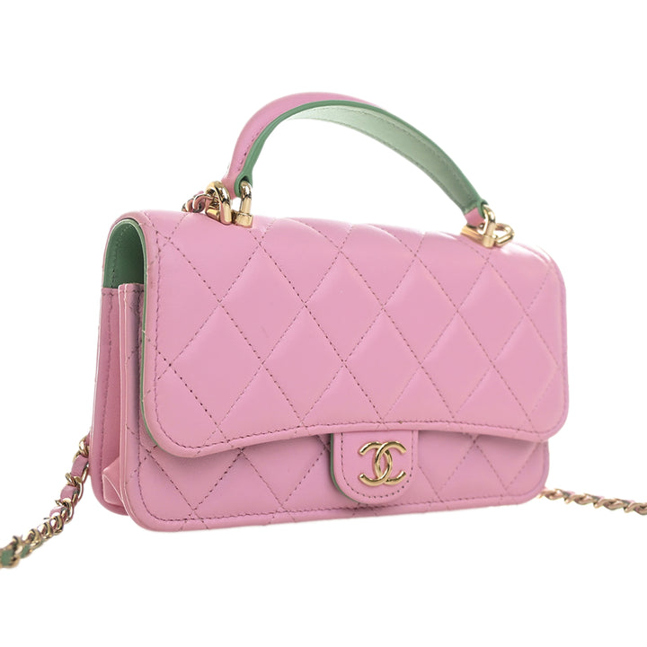 Chanel CC Matelassé Cuir d’agneau anse supérieure Phone Holder avec chaîne