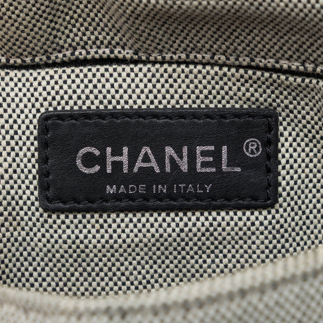 CC Camellia No. 5 Sac Gris