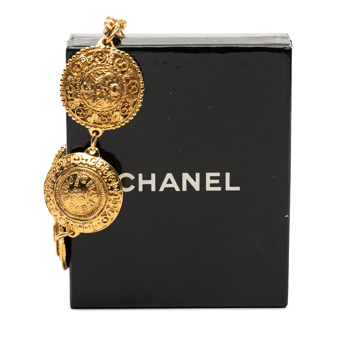 Chanel CC plaqué Medallion Link Bracelet
