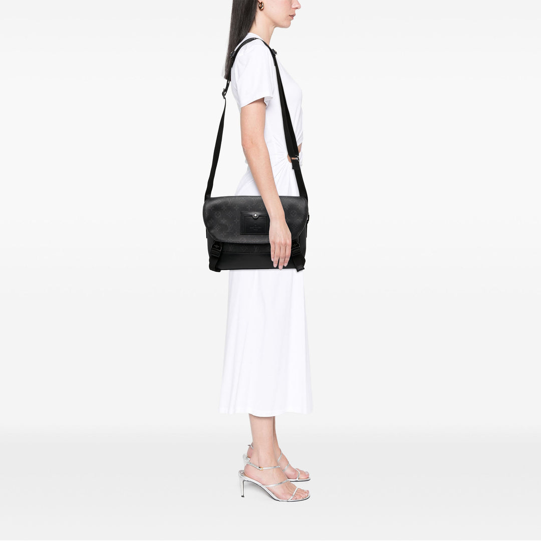 Louis Vuitton Sac bandoulière Voyager Monogram Eclipse PM Noir – vue 5 – GABY PARIS
