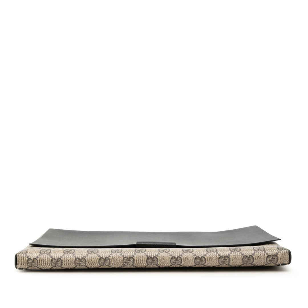 Gucci Pochette Grand Toile GG Supreme
