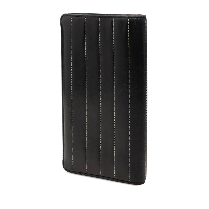 Chanel Cuir d’agneau Vertical Matelassé Mademoiselle Yen Portefeuille