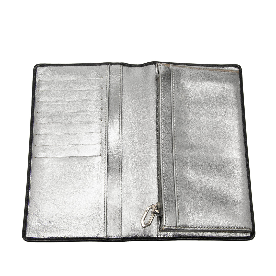 Chanel Cuir d’agneau Vertical Matelassé Mademoiselle Yen Portefeuille