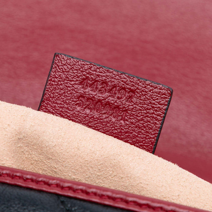 Gucci Medium GG Marmont Matelasse Diagonal Cuir Torchon Sac bandoulière