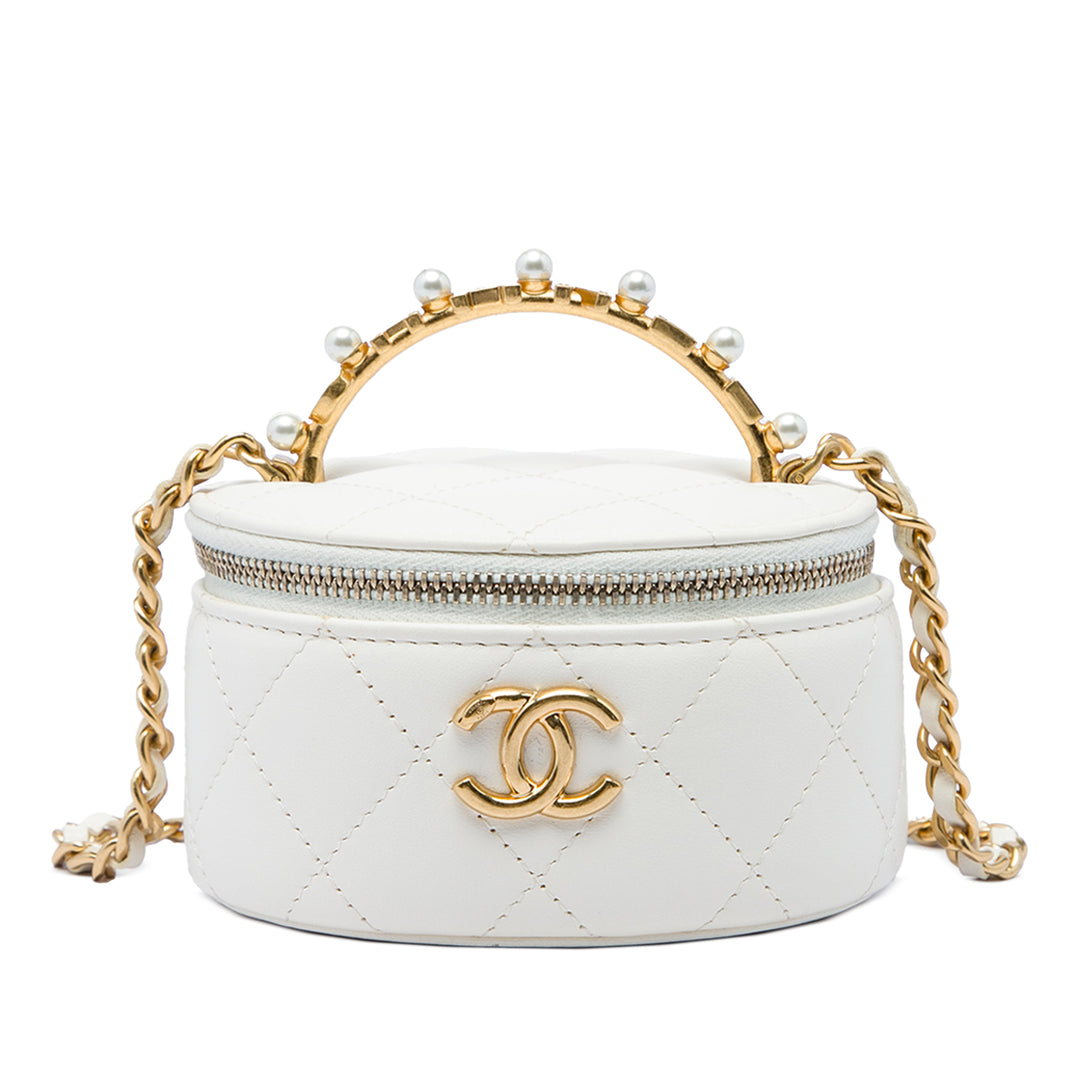 Chanel Vanity CC Matelassé Cristal Perley Girl Rond avec chaîne Cuir d'agneau Blanc – vue principale – GABY PARIS