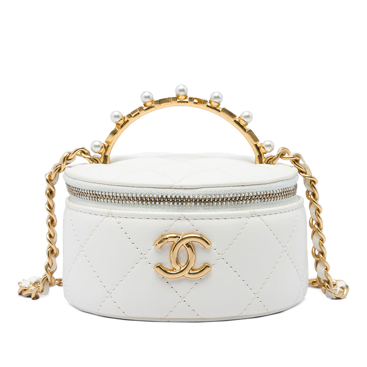 Chanel Vanity CC Matelassé Cristal Perley Girl Rond avec chaîne Cuir d'agneau Blanc – vue principale – GABY PARIS
