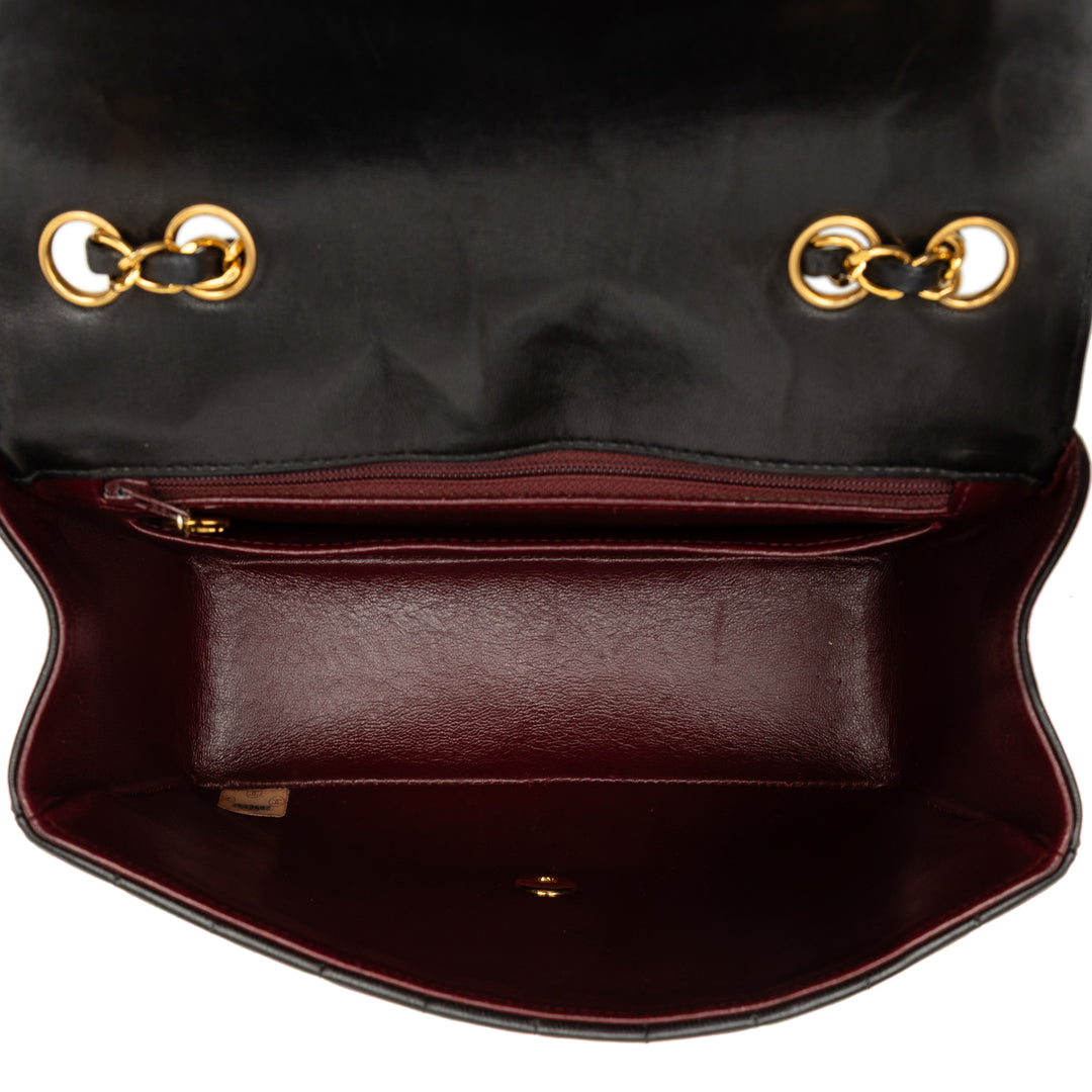 Chevron Enveloppe à rabat Petit Cuir d'agneau Noir