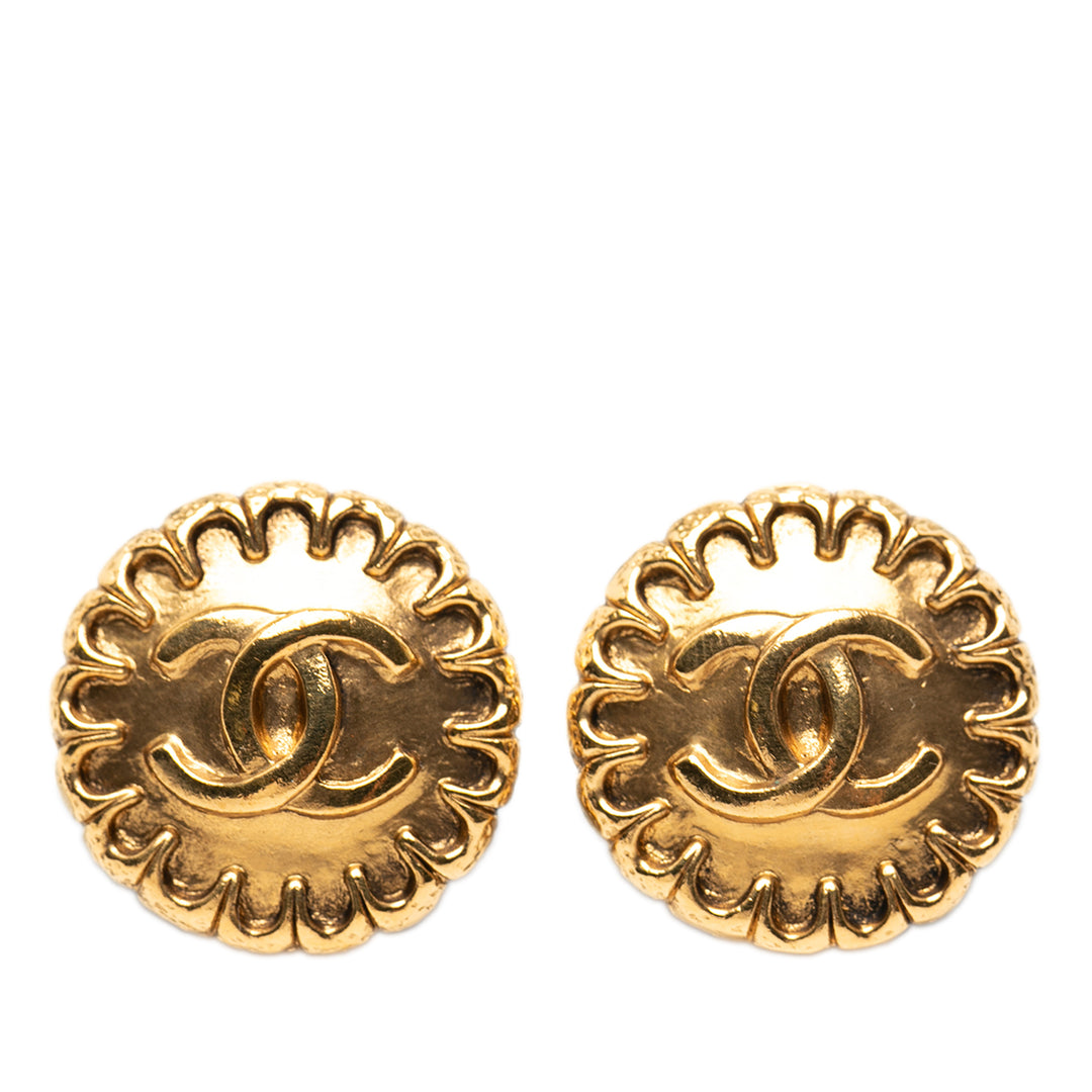 Chanel CC plaqué Rond Clip On Boucles d’oreilles – GABY PARIS Authentique