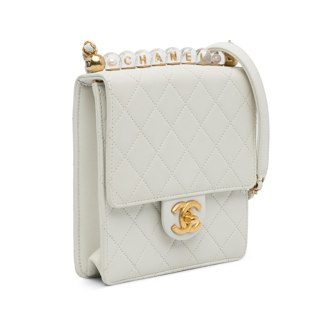 Chanel Chic Perles à rabat Petit Cuir