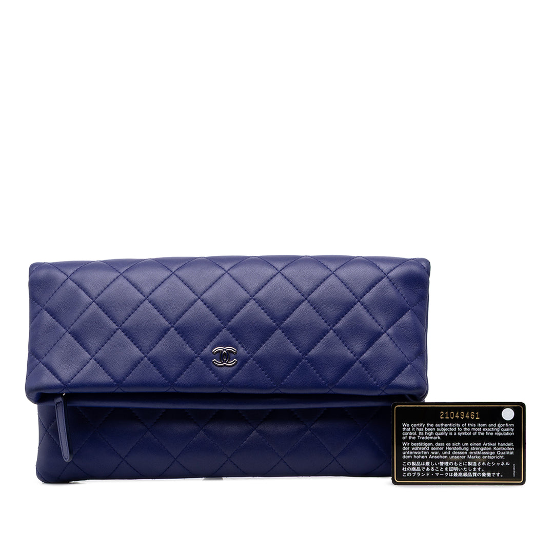 Chanel CC Matelassé Foldover Pochette Cuir d'agneau Bleu – vue 7 – GABY PARIS