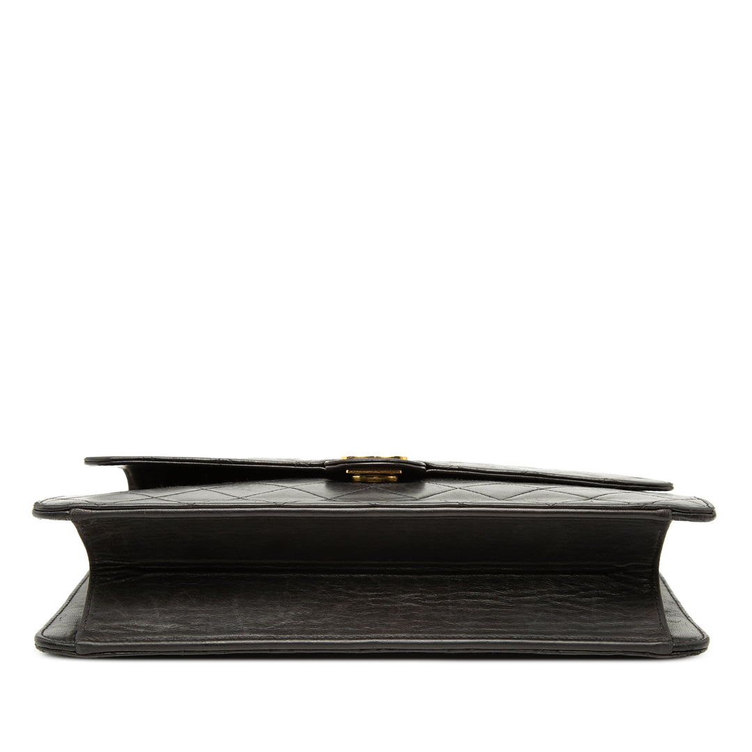 Chanel Medium CC Matelassé Cuir d’agneau Simple rabat