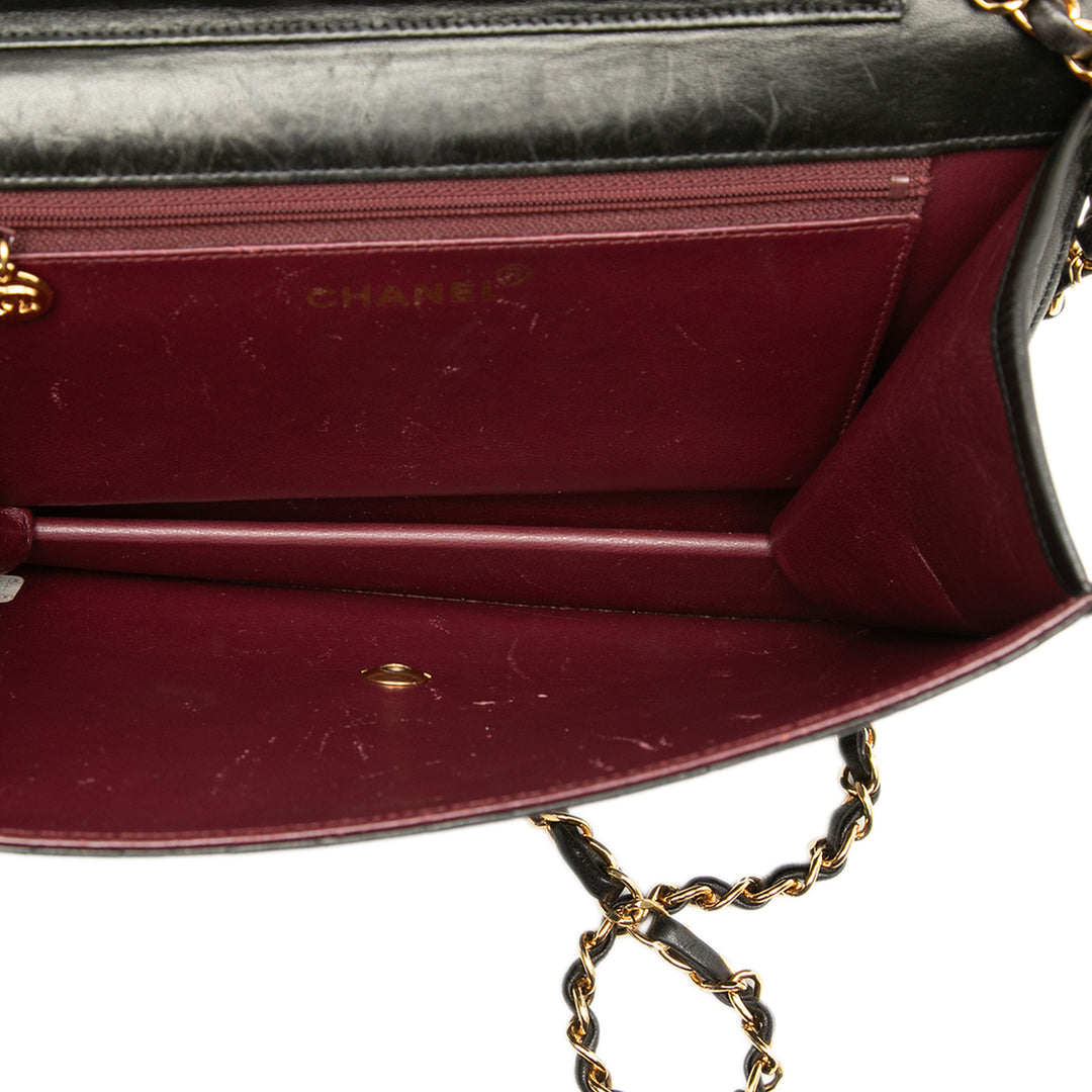 Chanel Medium CC Matelassé Cuir d’agneau Simple rabat