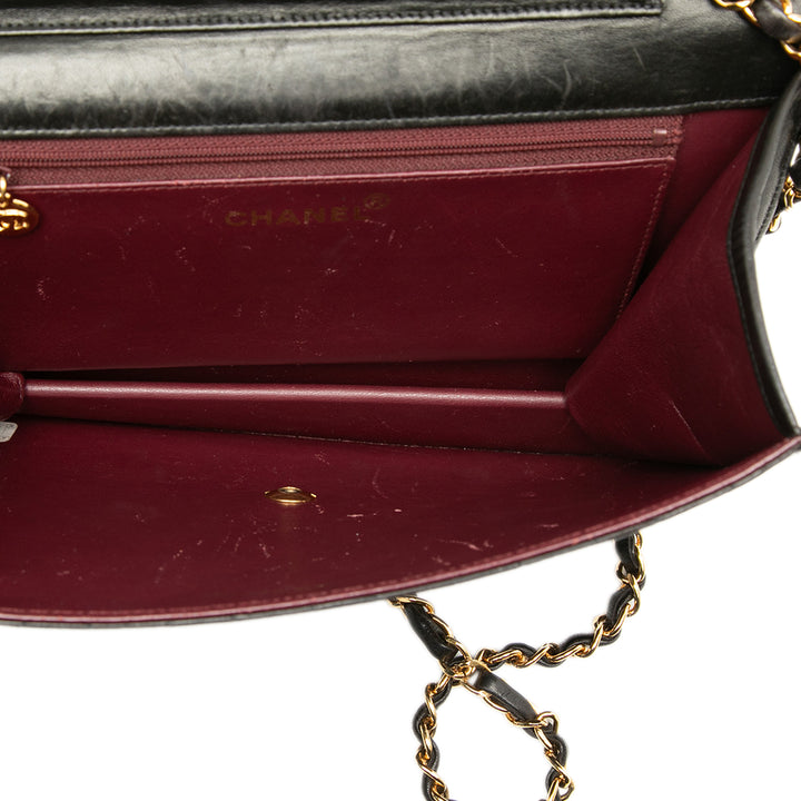 Chanel Medium CC Matelassé Cuir d’agneau Simple rabat