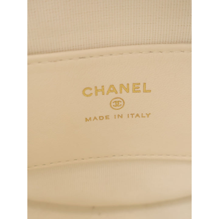 Chanel Pochette Matelassé rond à chaîne Mini Cuir d'agneau Blanc – vue 5 – GABY PARIS