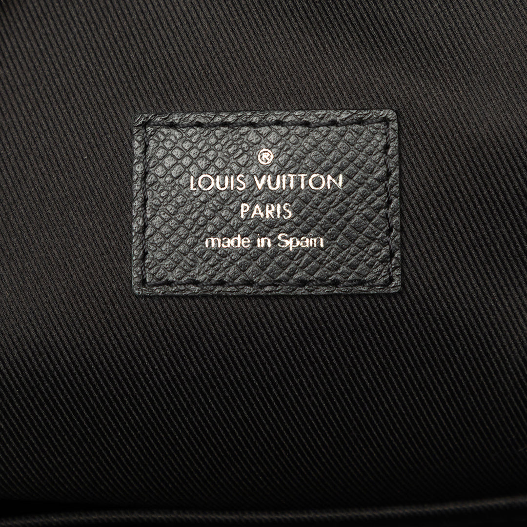 Taiga Avenue Sling Noir