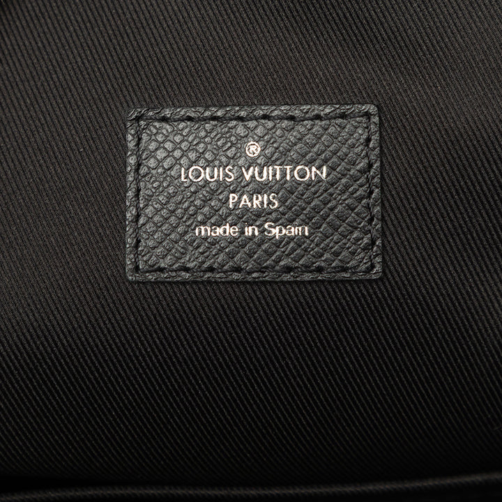 Taiga Avenue Sling Noir