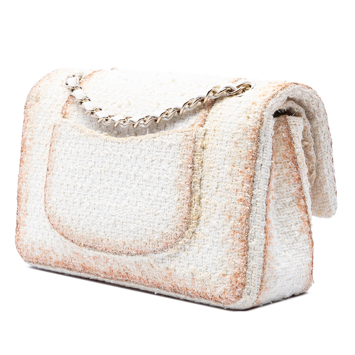 Chanel Sac porté épaule Classic Métallisé Double rabat Tweed Moyen Blanc – vue 2 – GABY PARIS