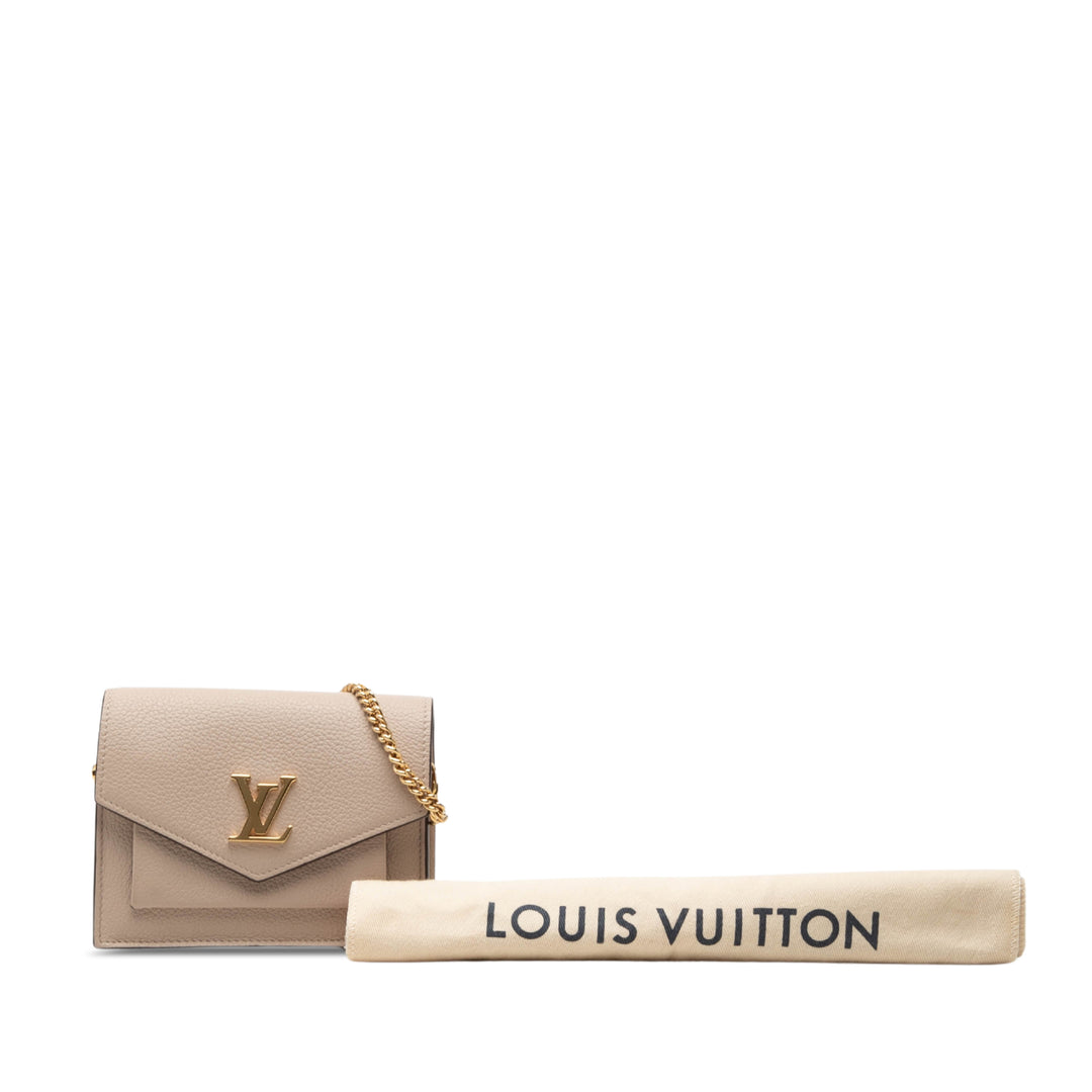 Louis Vuitton Pochette Souple My Lockme Chaîne Mini Cuir de veau Beige – vue 7 – GABY PARIS