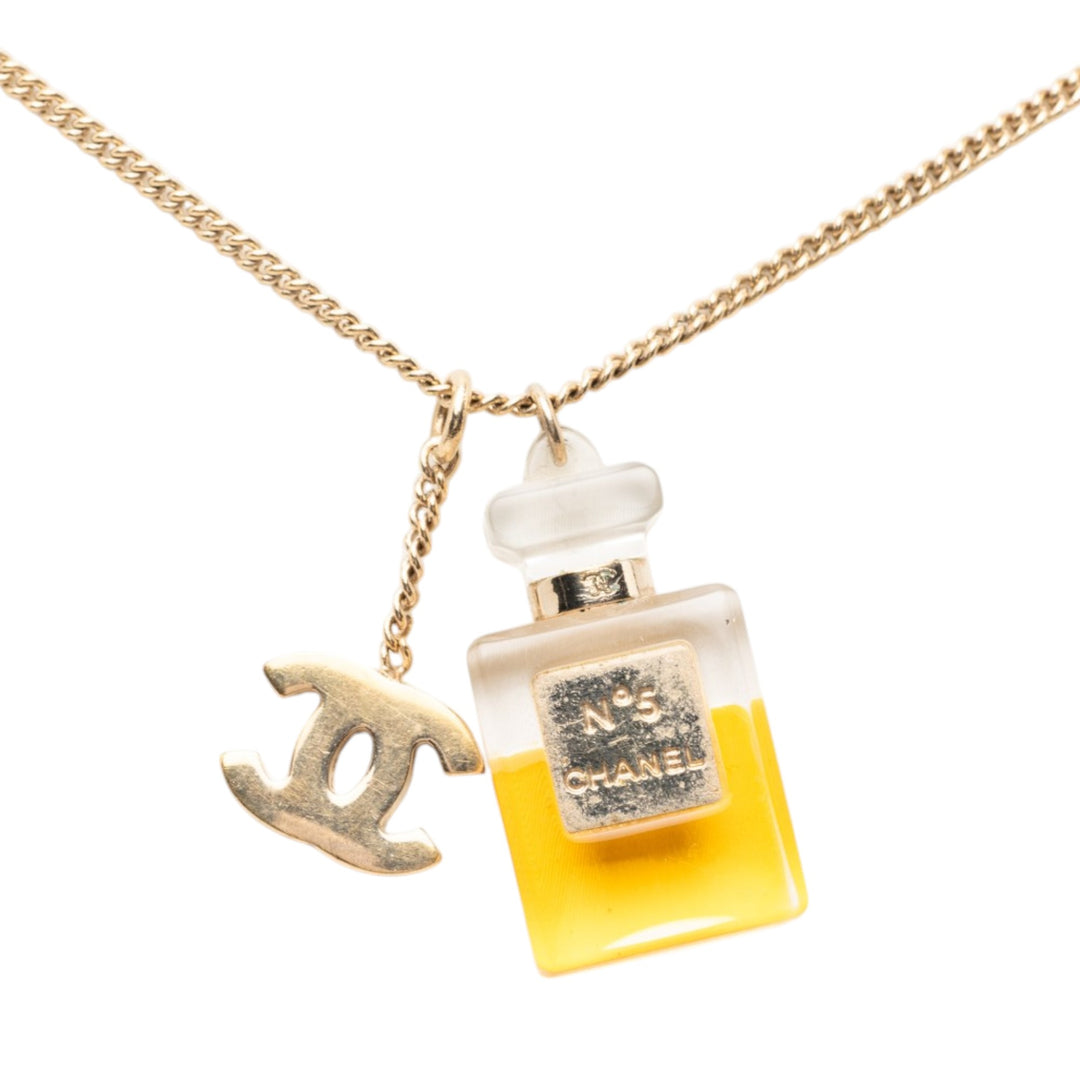 Chanel CC plaqué Perfume Bottle Pendant Collier Métal