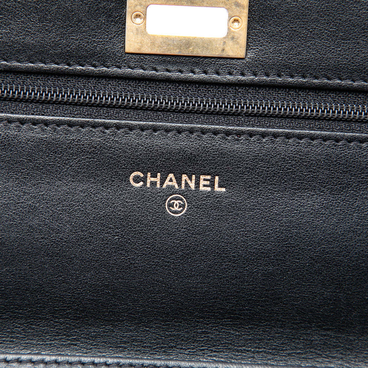 Chanel Reissue 2.55 Chevron vieilli Cuir de veau Wallet on Chain