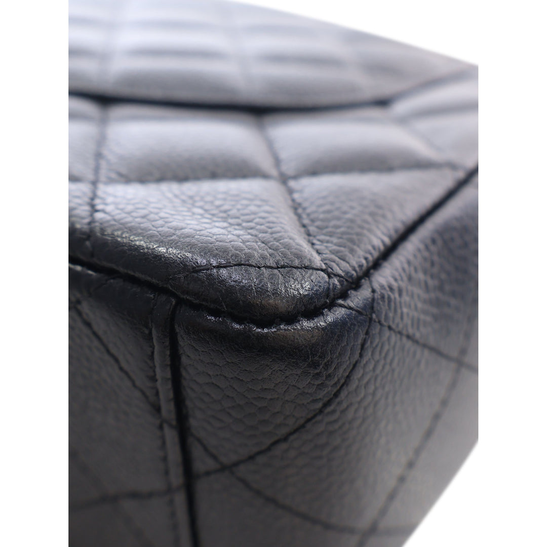 Chanel Sac porté épaule Classic Double rabat Maxi Cuir caviar Noir – vue 7 – GABY PARIS