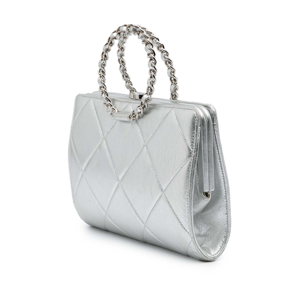 Quilted Metallic Crumpled Lambskin In The Loop Clutch Silver - Gaby Paris