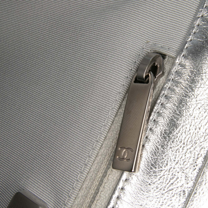 Quilted Metallic Crumpled Lambskin In The Loop Clutch Silver - Gaby Paris