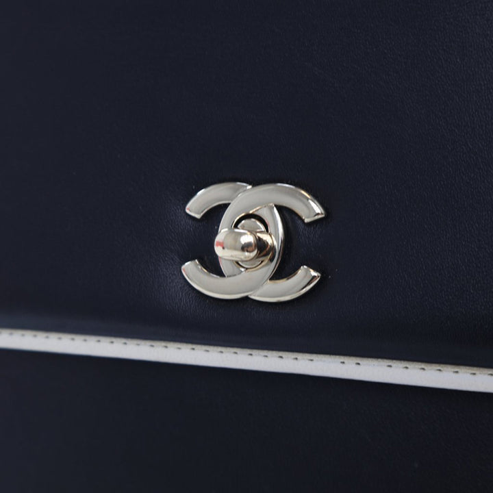 Chanel CC Bicolor Cuir de veau Square Frame à rabat