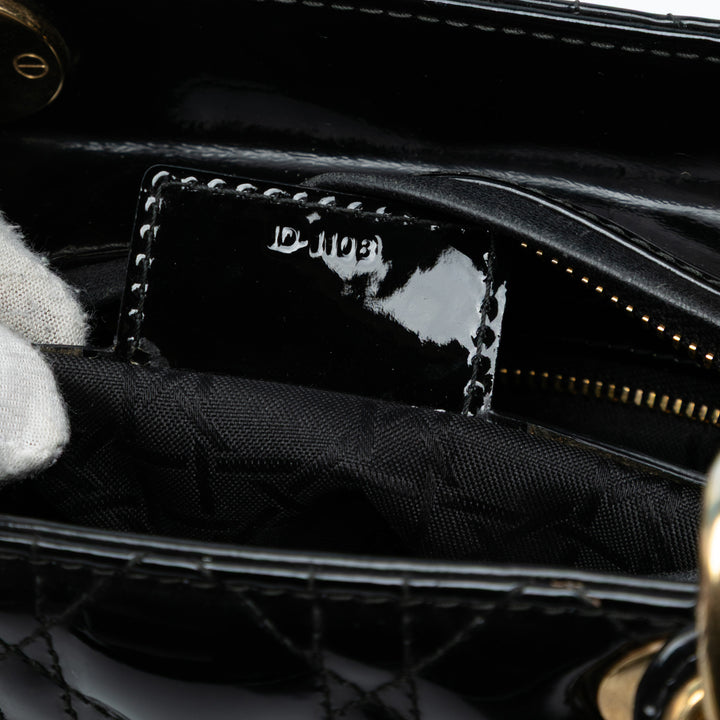 Dior Medium Cuir verni Cannage Lady Dior Noir