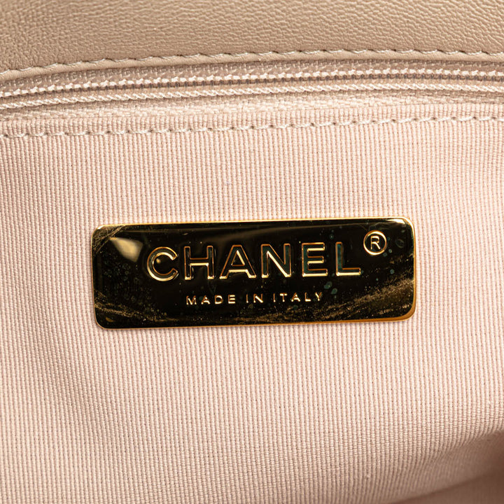 Chanel 19 à rabat Grand Cuir d'agneau