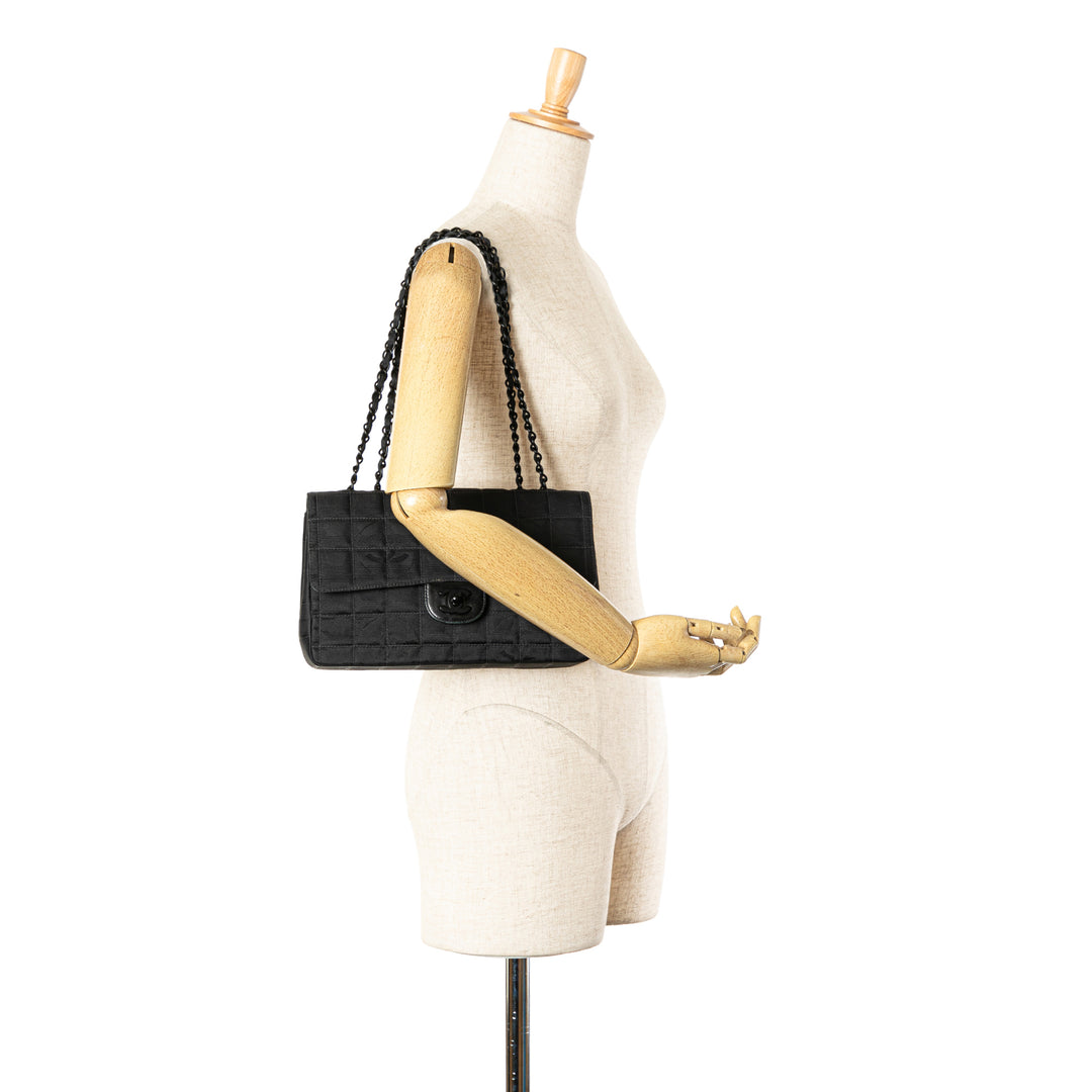 Chanel New Travel Line Medium Nylon Simple rabat Noir