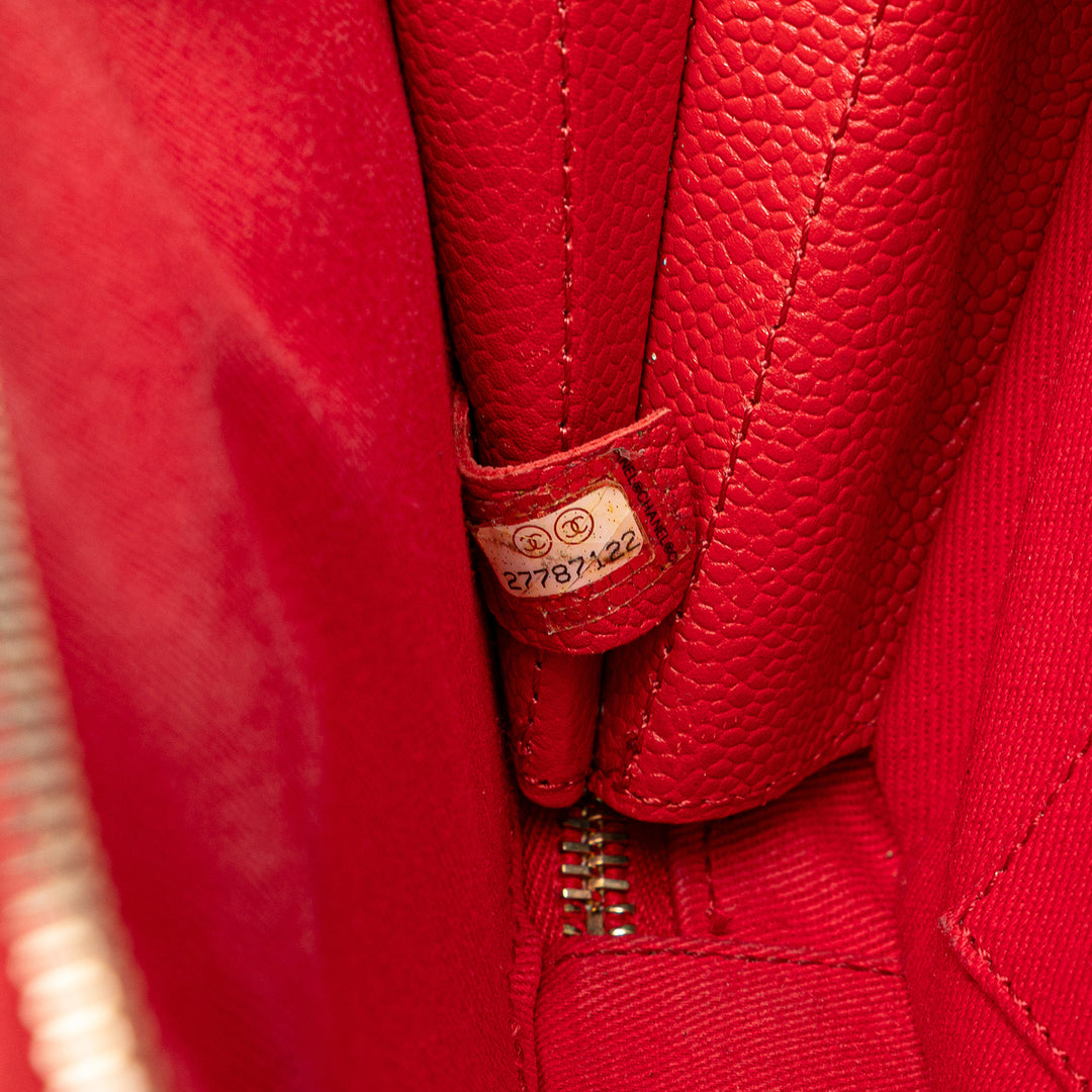 Small Quilted Caviar Top Handle Camera Bag Red - Gaby Paris