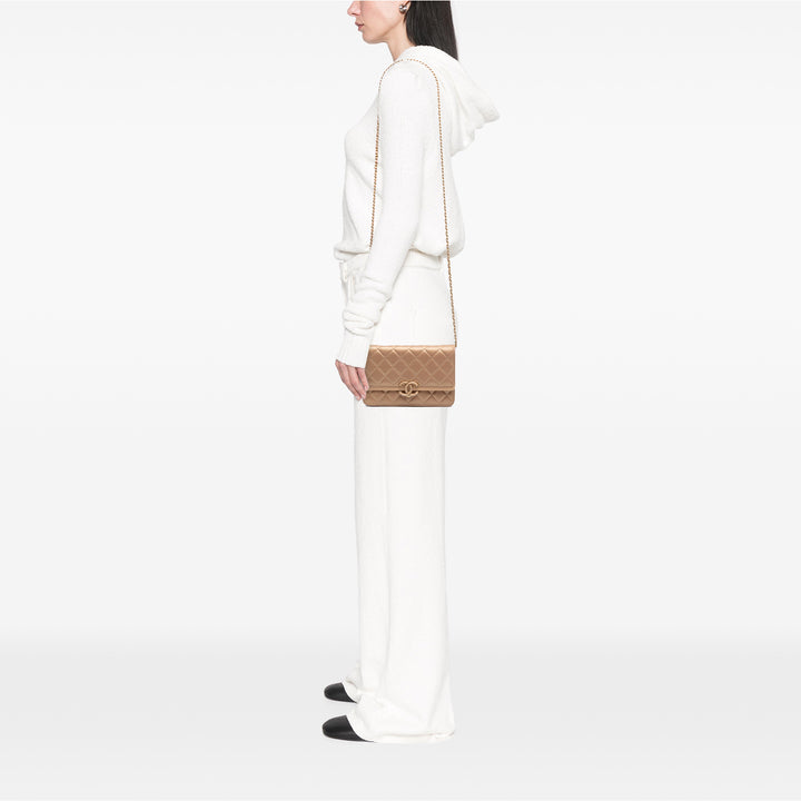 Chanel Quilted Métallisé Cuir d’agneau CC Chic Wallet on Chain Marron – GABY PARIS Authentique