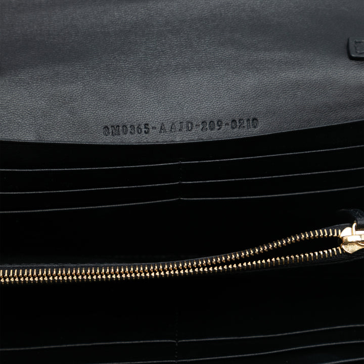 Fendi Zucca embossé Nappa Baguette Continental Portefeuille avec chaîne