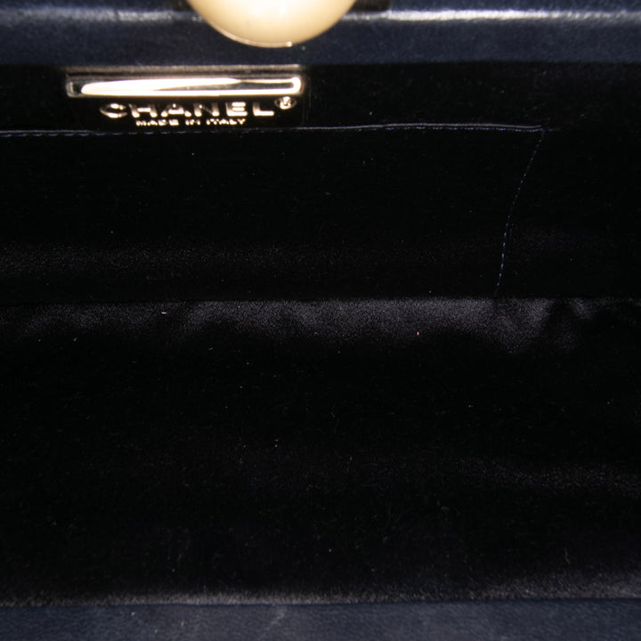 Chanel CC Quilted Cuir d’agneau Pearl Pochette Noir – GABY PARIS Authentique