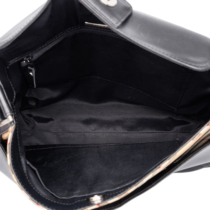 Burberry Sac porté épaule Nova Check à finitions Noir – vue 4 – GABY PARIS